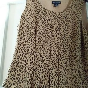 Ann Taylor Silk leopard print shell top /like new